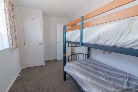 Photo of property in 33 Tiller Close, Kelvin Grove, Palmerston North, 4414