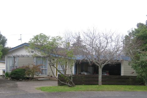 Photo of property in 26 Lipton Grove, Opaheke, Papakura, 2113