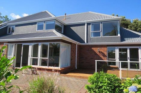 Photo of property in 5 Flight Place, Lower Vogeltown, New Plymouth, 4310