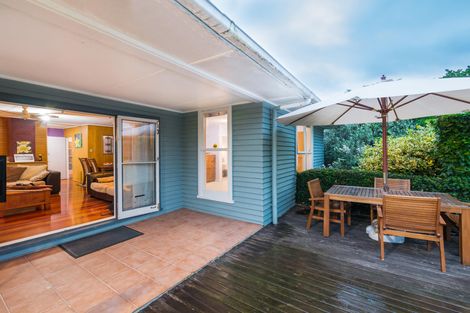 Photo of property in 55 Sullivan Avenue, Mangere Bridge, Auckland, 2022