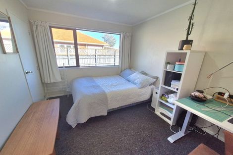 Photo of property in 2 Freyberg Street, Waterloo, Lower Hutt, 5011