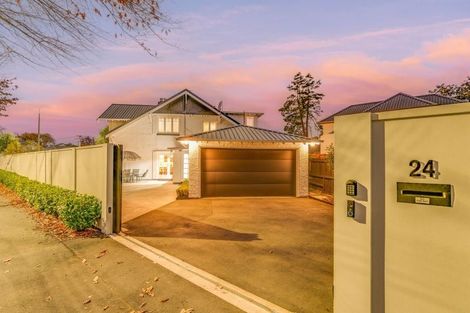 Photo of property in 24 Snowdon Road, Fendalton, Christchurch, 8052