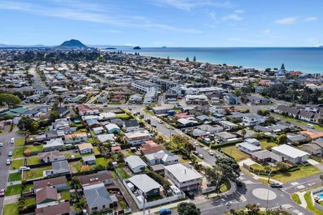 Photo of property in 15 Hawea Street, Mount Maunganui, 3116