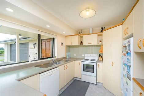 Photo of property in 981 Roberts Line, Bunnythorpe, Palmerston North, 4478