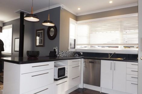 Photo of property in 44 Mako Mako Road, Levin, 5510