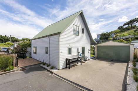 Photo of property in 102a Wexford Road, Miramar, Wellington, 6022