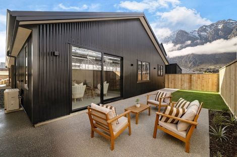 Photo of property in 150 Howden Drive, Jacks Point, 9371