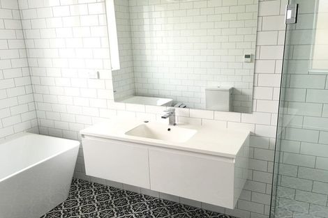 Photo of property in 7 Aporo Drive, Kumeu, 0810