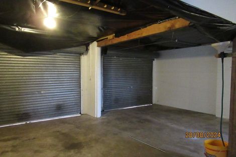 Photo of property in 90 Royal Road, Massey, Auckland, 0614