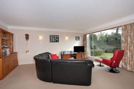 Photo of property in 10 Wallace Place, Hokowhitu, Palmerston North, 4410