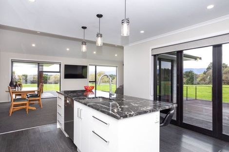 Photo of property in 34 Cowper Road, Dannevirke, 4930