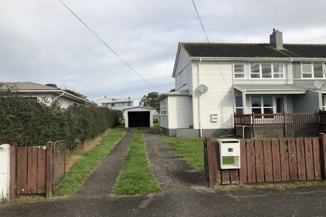 Photo of property in 10-12 Adventure Street, Marfell, New Plymouth, 4310