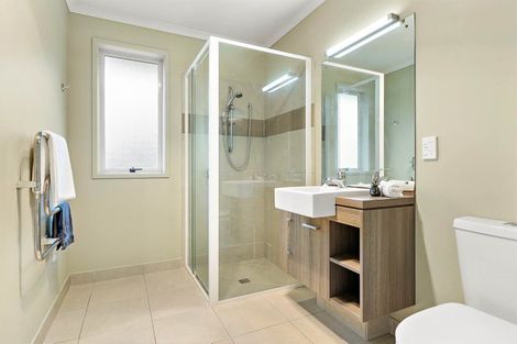 Photo of property in 24 Gavinike Place, Waimauku, 0812