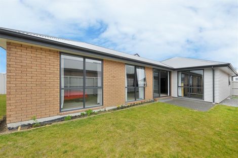 Photo of property in 24 Sholto Duncan Crescent, Halswell, Christchurch, 8025