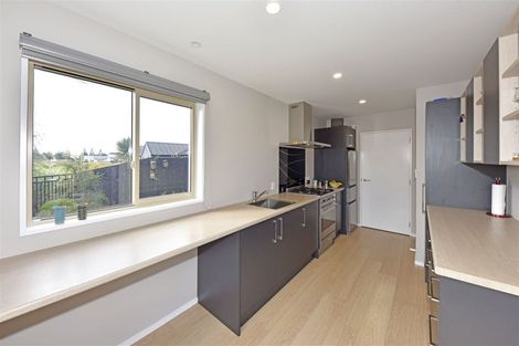 Photo of property in 18 Kahukura Road, Broomfield, Christchurch, 8042