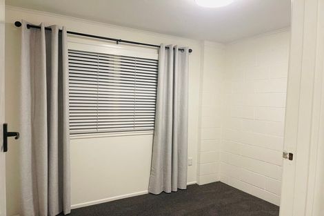 Photo of property in 2/58 Amaru Road, One Tree Hill, Auckland, 1061