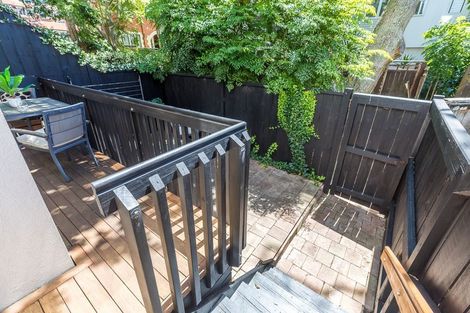 Photo of property in 6m Carlton Gore Road, Grafton, Auckland, 1023