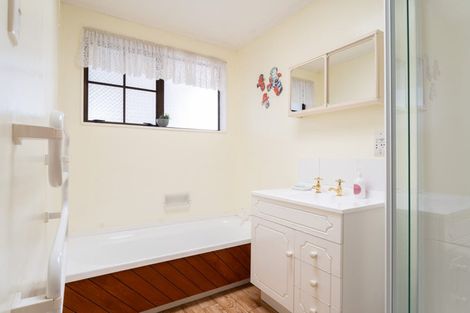 Photo of property in 15a Nathan Street, Tawa, Wellington, 5028