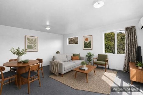 Photo of property in 31b Omega Street, Newlands, Wellington, 6037