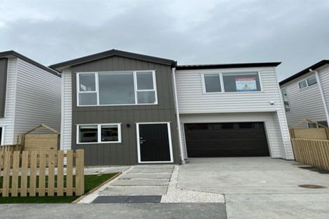 Photo of property in 12 Te Kaapia Road, Papakura, 2110