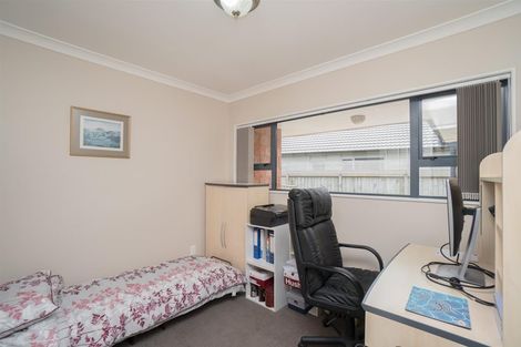 Photo of property in 16 Elizabeth Grove, Stratford, 4332