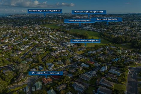 Photo of property in 14 Jonathan Place, Sunnynook, Auckland, 0620