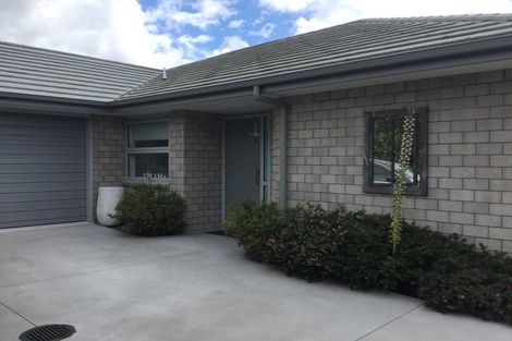 Photo of property in 1 Lakeside Terrace, Omokoroa, 3114