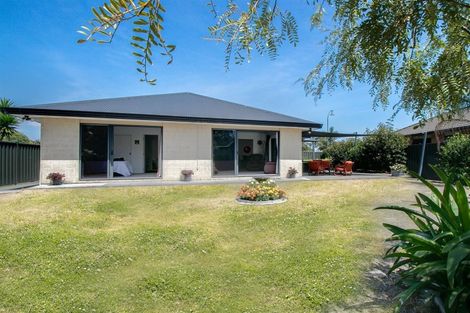 Photo of property in 25 Delta Mews Place, Clive, 4102