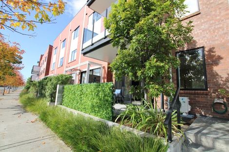 Photo of property in 2/17 Uku Lane, Hobsonville, Auckland, 0616