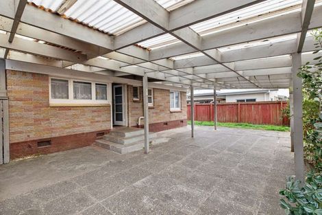 Photo of property in 11a Hill Crescent, Papakura, 2110