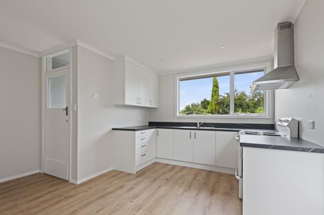 Photo of property in 2 Charwell Place, Highbury, Palmerston North, 4412