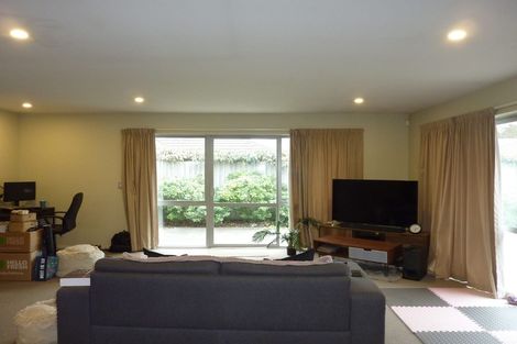 Photo of property in 4 Linden Grove Avenue, Hillmorton, Christchurch, 8024