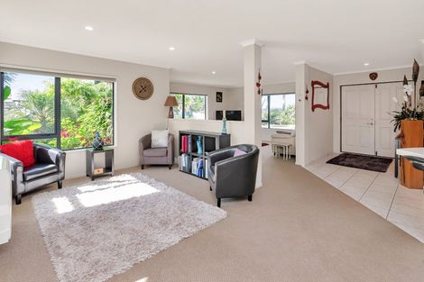 Photo of property in 55 Pyle Road West, One Tree Point, 0118