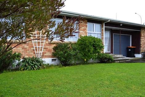 Photo of property in 16 Panako Place, Awapuni, Palmerston North, 4412