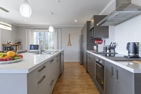 Photo of property in 13 Poike Road, Hairini, Tauranga, 3112