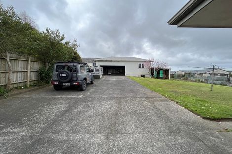 Photo of property in 6 Newington Road, Henderson, Auckland, 0612