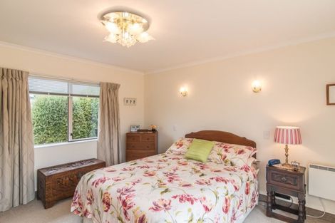 Photo of property in 10 Barrett Drive, Waikanae Beach, Waikanae, 5036