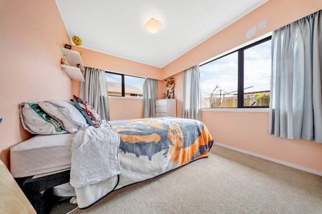 Photo of property in 8 Indus Place, Half Moon Bay, Auckland, 2012