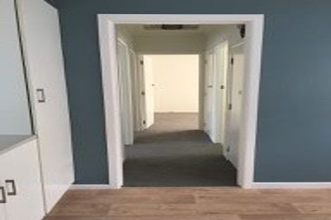 Photo of property in 2/71 Mount Smart Road, Onehunga, Auckland, 1061