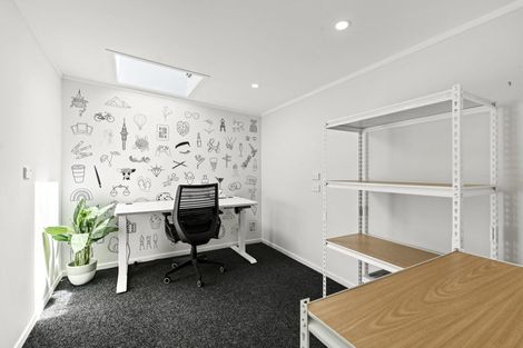 Photo of property in 293a Carrington Street, Vogeltown, New Plymouth, 4310