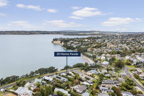 Photo of property in 20 Marine Parade, Mellons Bay, Auckland, 2014