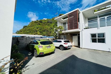 Photo of property in 2/306 Evans Bay Parade, Hataitai, Wellington, 6021