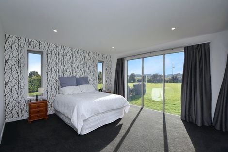 Photo of property in 361 Oreti Road, Otatara, Invercargill, 9879