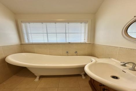 Photo of property in 54 Rogan Street, Mount Roskill, Auckland, 1041