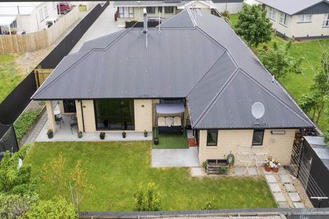 Photo of property in 158 Mcmurdo Street, Tinwald, Ashburton, 7700