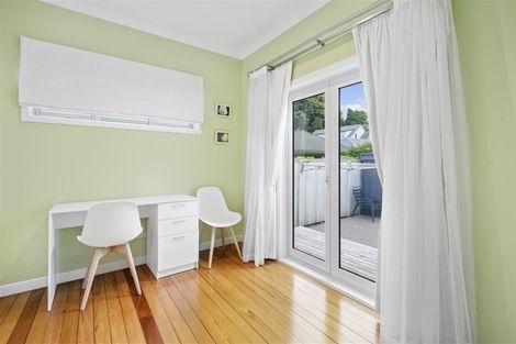 Photo of property in 23 Shelly Beach Parade, Cockle Bay, Auckland, 2014