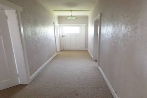 Photo of property in 15 High Street, Eltham, 4322