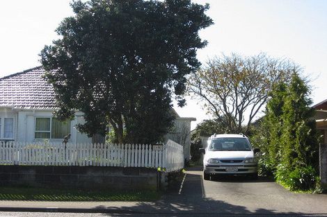 Photo of property in 19 Upjohn Street, Brooklands, New Plymouth, 4310