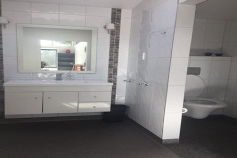 Photo of property in 74 Princes Street, Northcote Point, Auckland, 0627