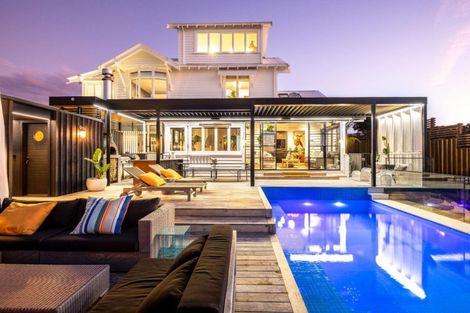 Photo of property in 120 Pendarves Street, New Plymouth, 4312